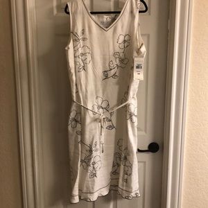 White black floral dress